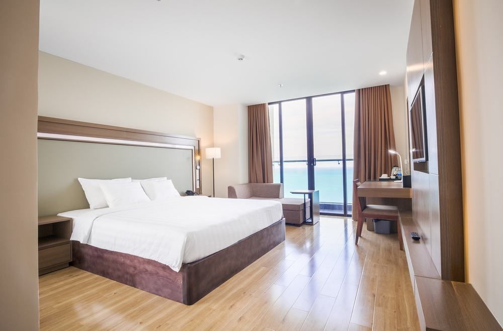 คิง ทาวน์ แกรนด์ โฮเต็ล แอนด์ เวดดิ้ง เซ็นเตอร์ Hotel ญาจาง ภายนอก รูปภาพ