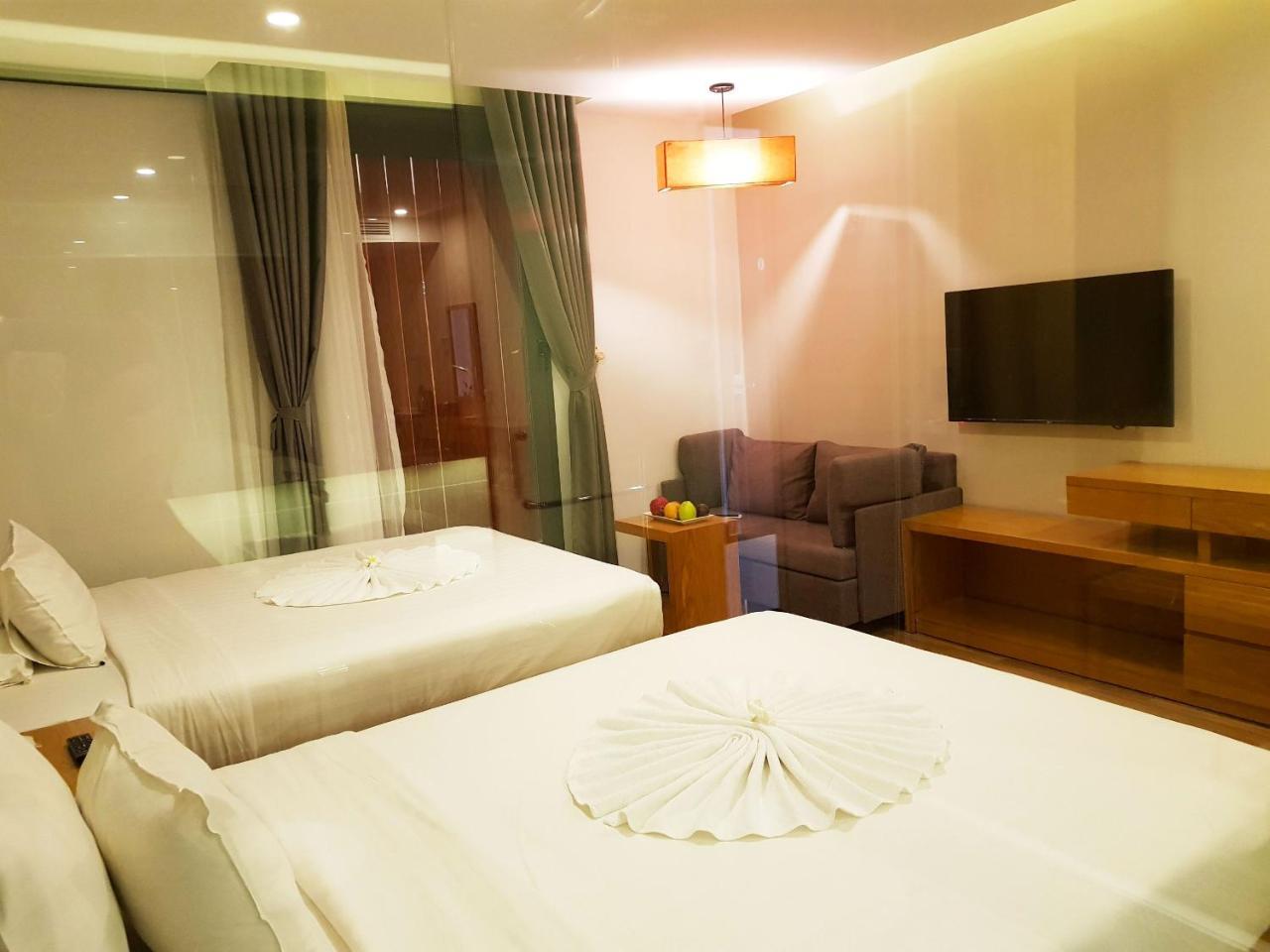 คิง ทาวน์ แกรนด์ โฮเต็ล แอนด์ เวดดิ้ง เซ็นเตอร์ Hotel ญาจาง ภายนอก รูปภาพ